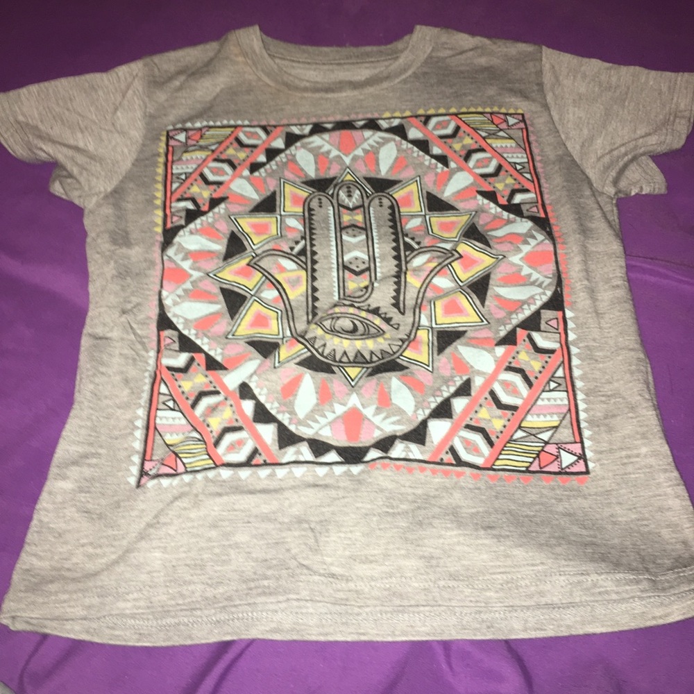 Grey crop top with design